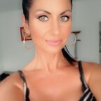 Daniela avatar