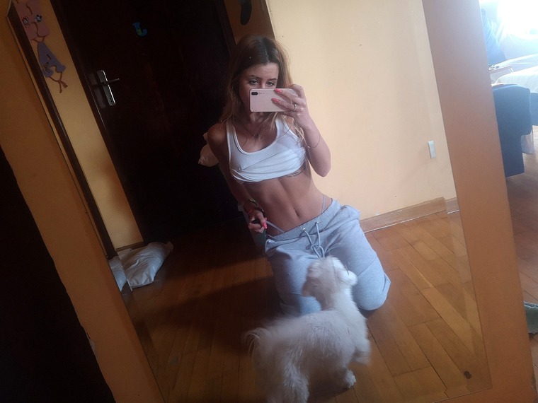 Яна banner image