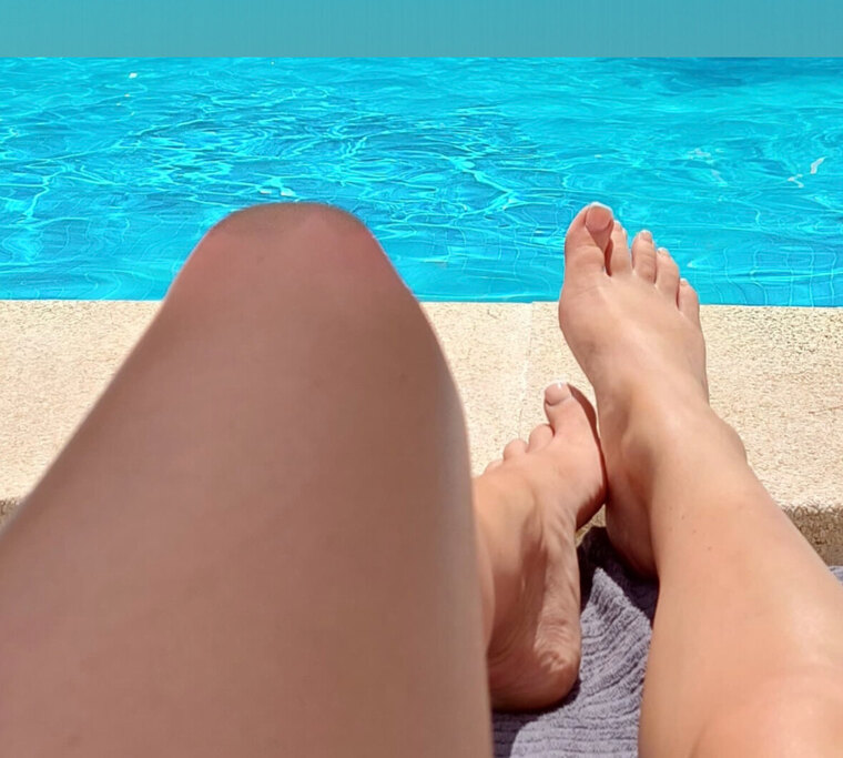 💋Lucy - feetlover cover image