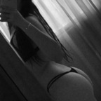 L U N A 🌙 avatar