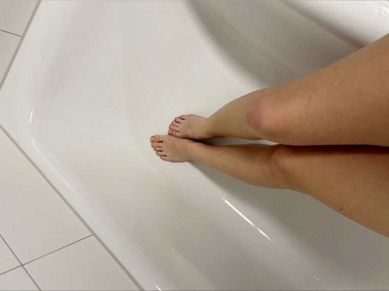 🎀 Luna‘s lush legs 🩰🦩 cover image