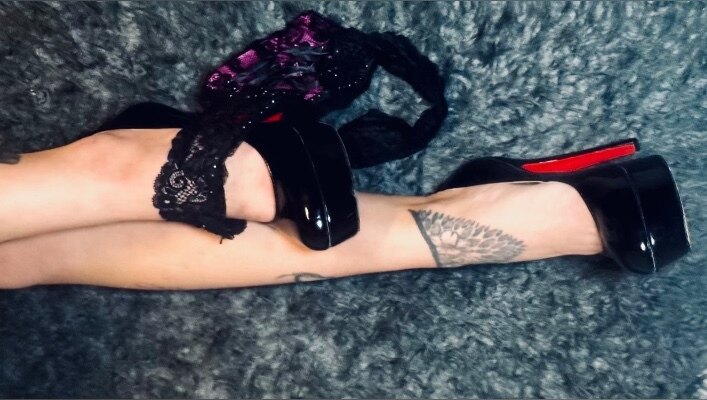 Luneth Nior🖤 banner image