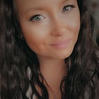 Luscious_curves avatar