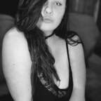 Miss Mae avatar