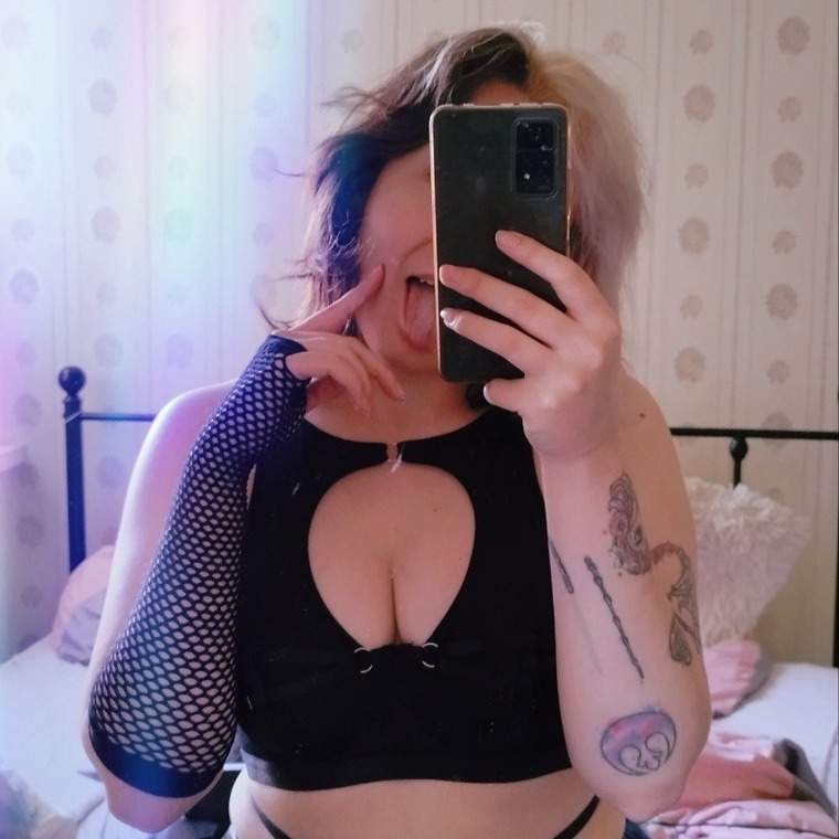 Luxariaa cover image