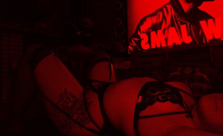 Lux Lexe π banner image