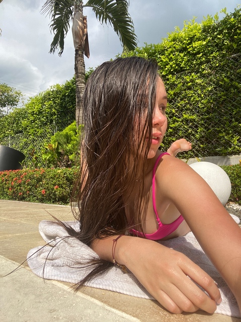Valentina isaza cover image