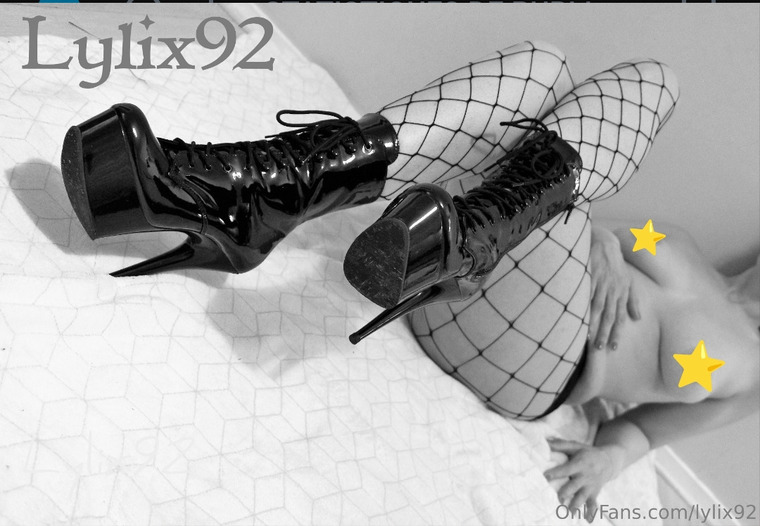 Lylix92_FrenchKiss cover image