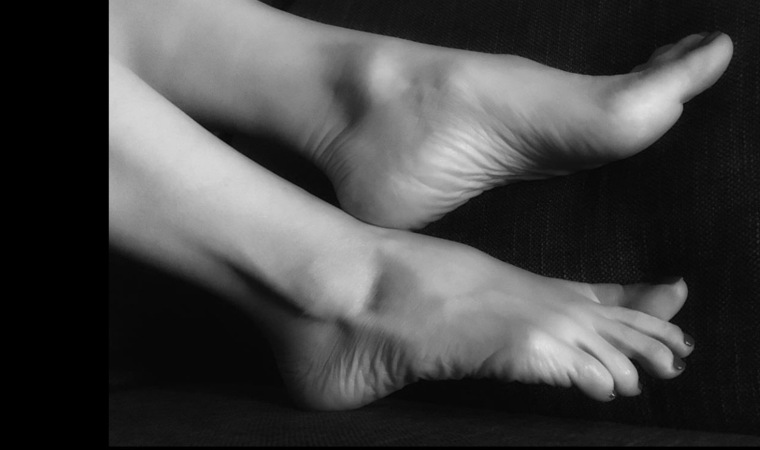madame glamorous feet cover image