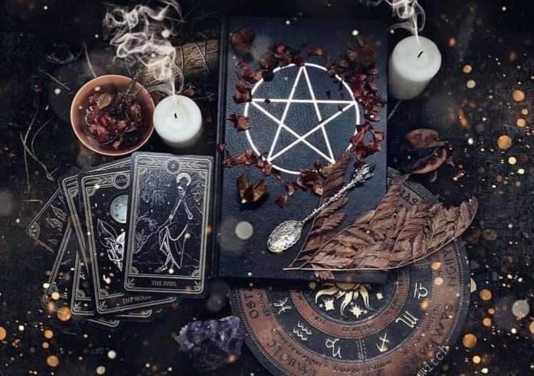 MaddamMortica banner image