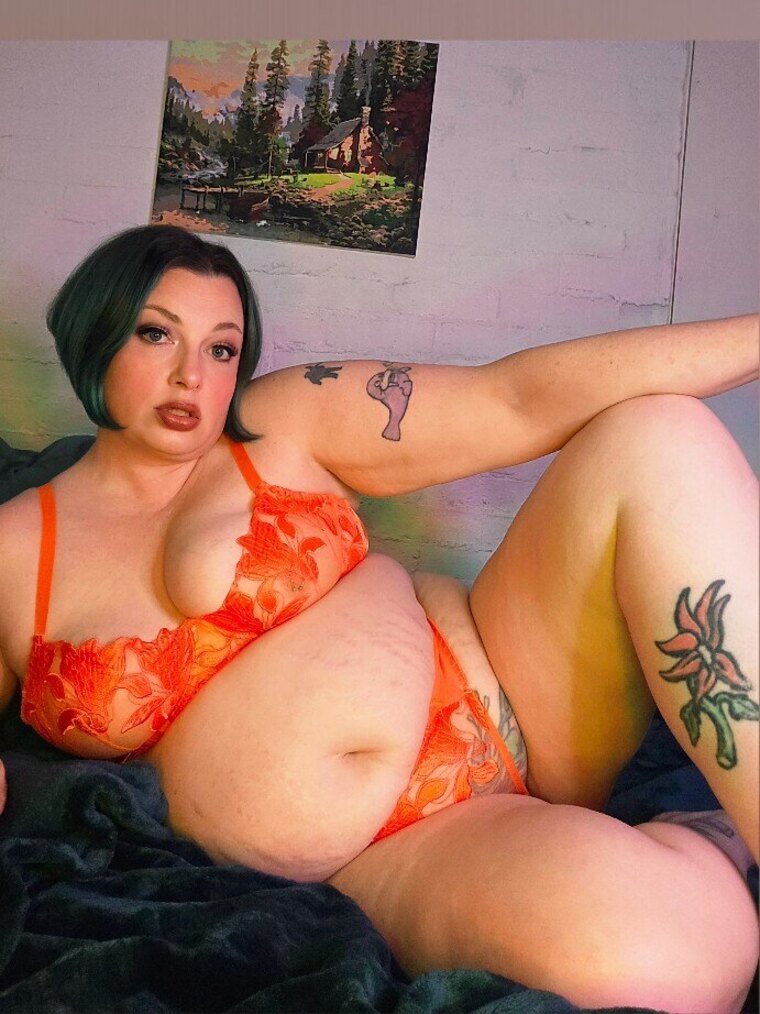 Maddie Green 💜 VIP Maryland 🦀 BBW stoner cover image