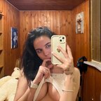 Maddie 🧸 avatar