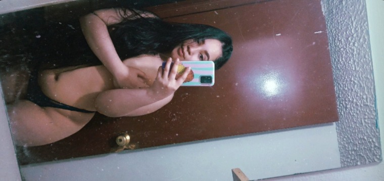 🌸M A D E L I N E🌸 cover image