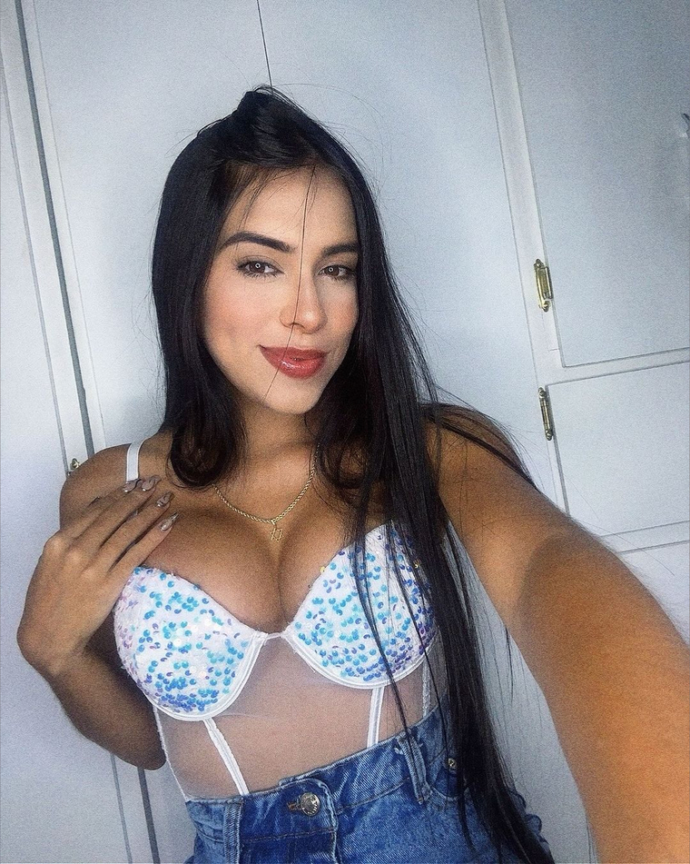 Yulissa Bordones cover image