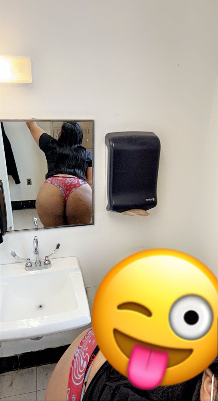 MahniiiB cover image