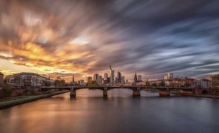 MainhattansButt banner image