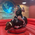ThickThighs&MaiTais avatar