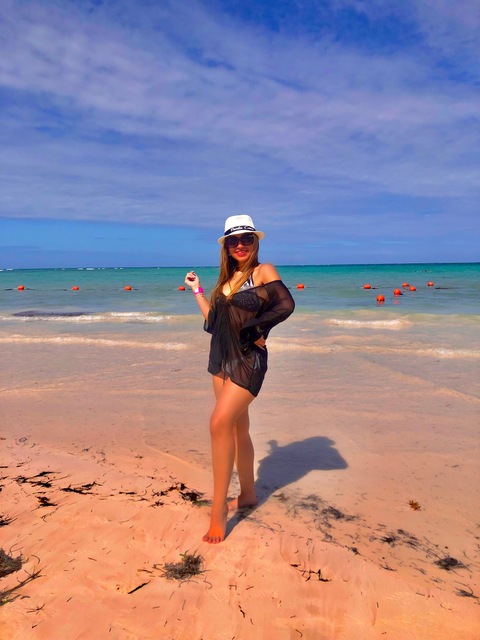 María José 🦋 cover image