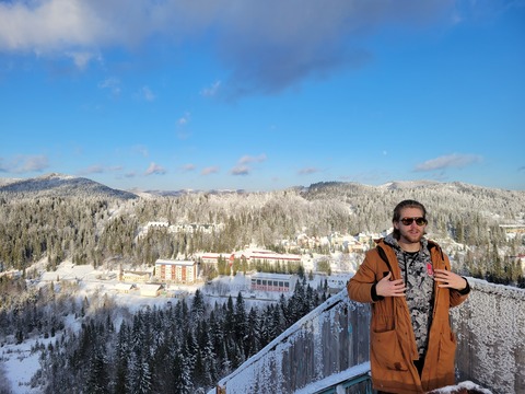 Makssy cover image