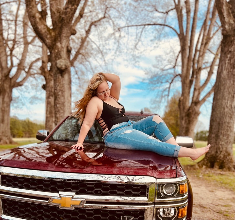 Savannah McFadden banner image