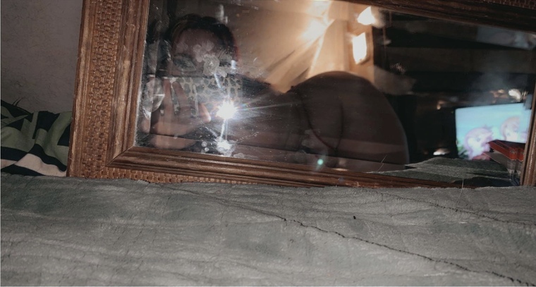 π banner image