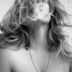 Mia avatar