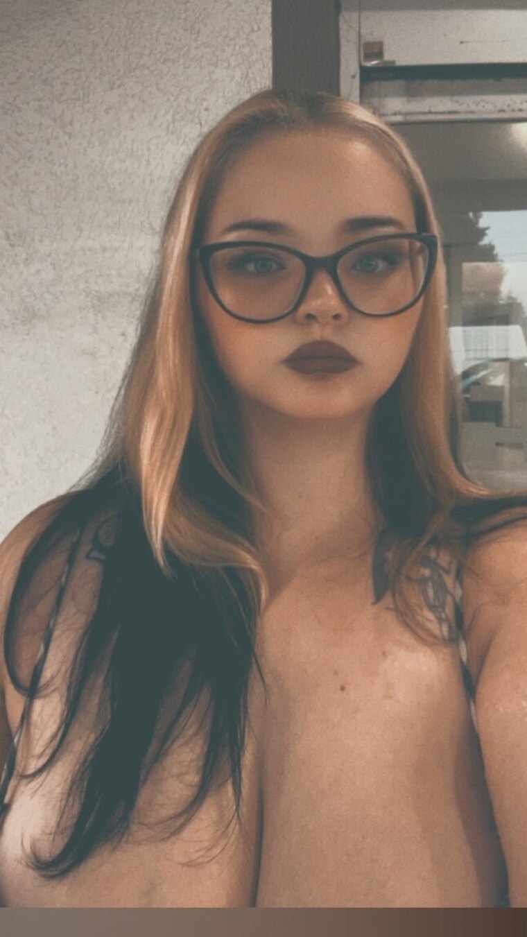 Mara Goth cover image