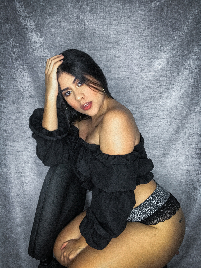 Maria Fernanda Cardona banner image