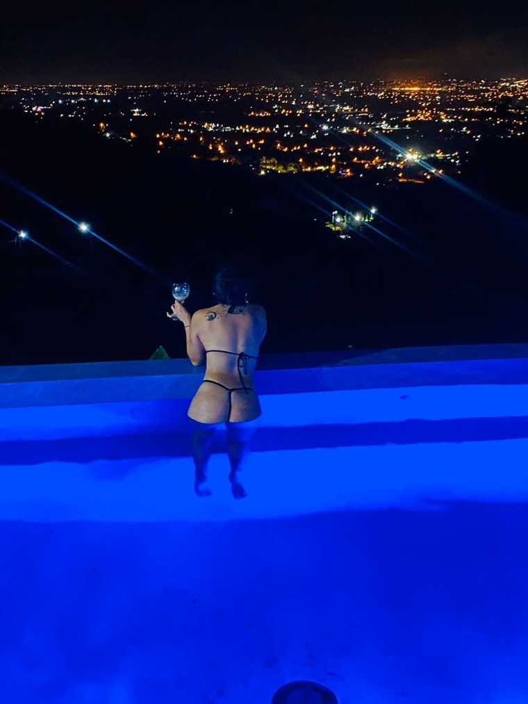 María José 💋 cover image