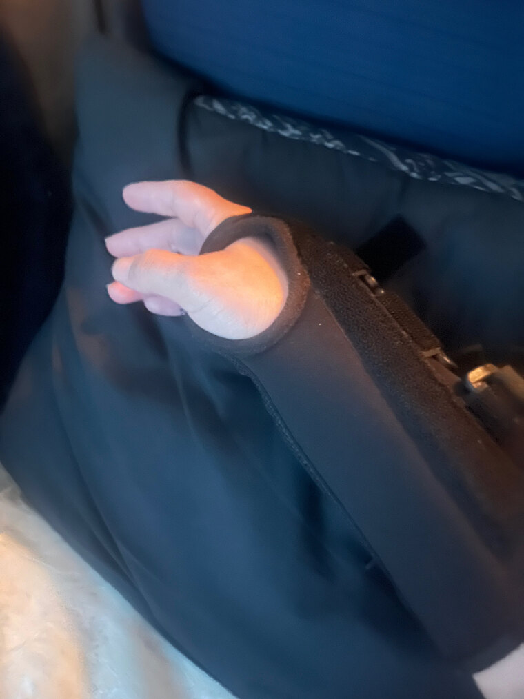 Sexy little Fingers and Elbows banner image