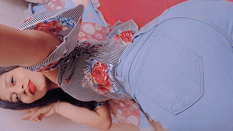 🦋Mariuxi🖤 cover image