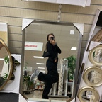 Val avatar