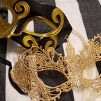 Masqueradecouple avatar