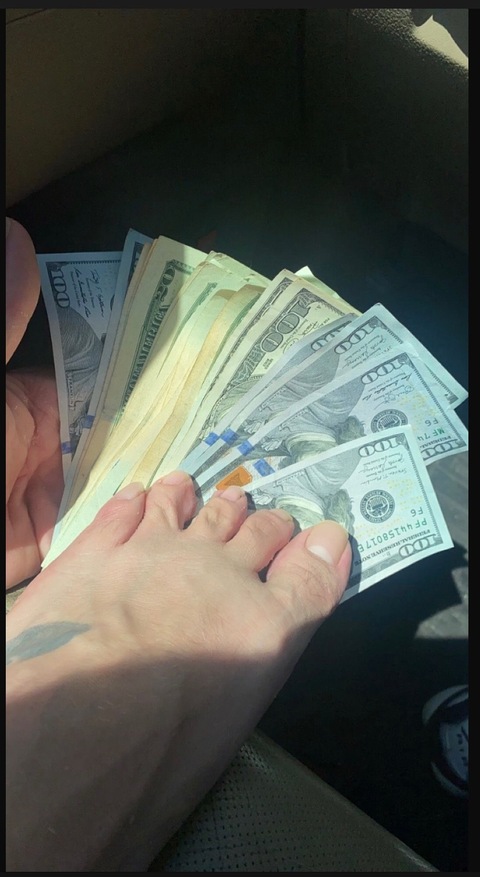 FindomStackz cover image