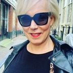 Mature Trans avatar