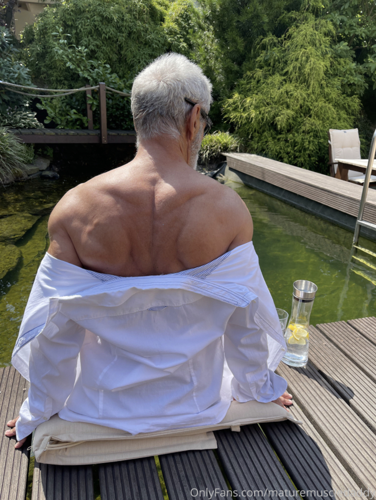 MatureMuscleDaddy banner image