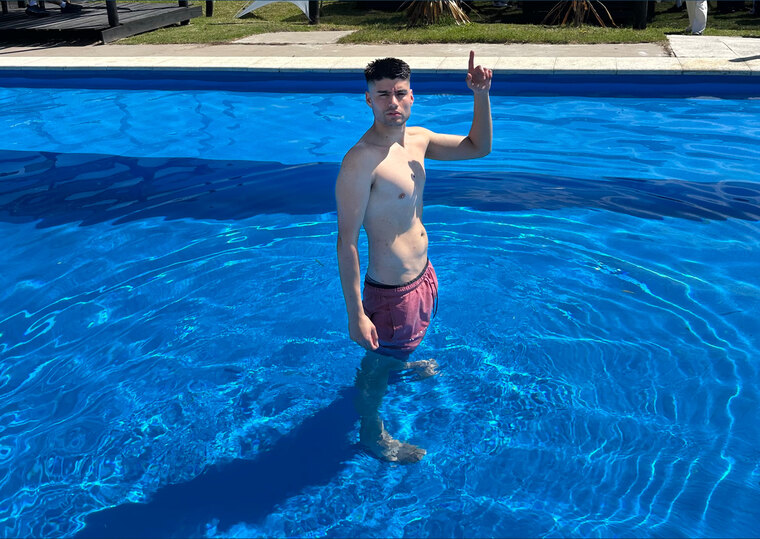 MauroB⚡️ banner image