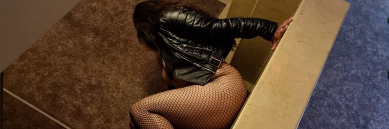 HOTWIFE MAYRA cover image