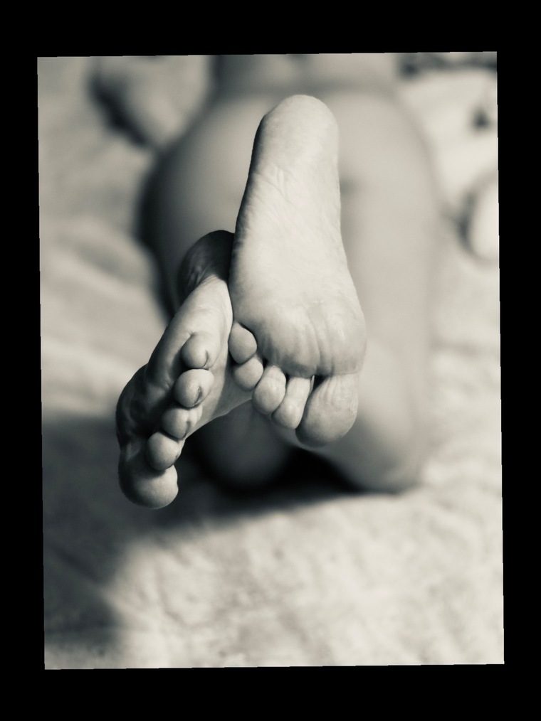 feet4bluedays cover image