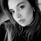 Daniela ✨️ avatar