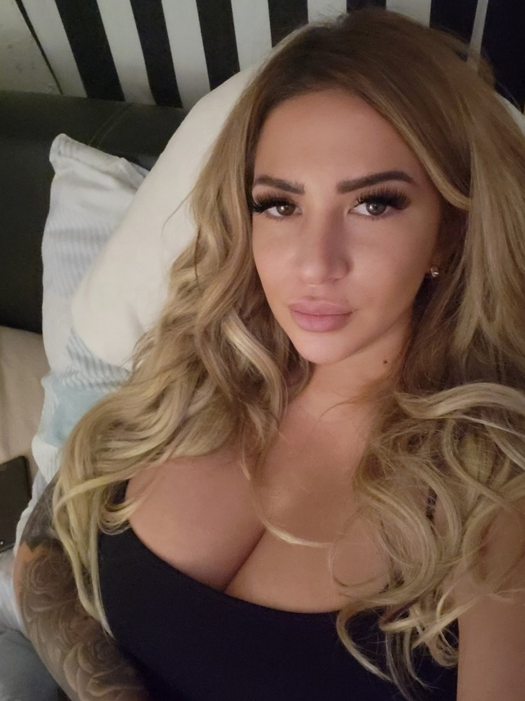 ChloéXXX banner image