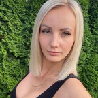 MeggieM avatar