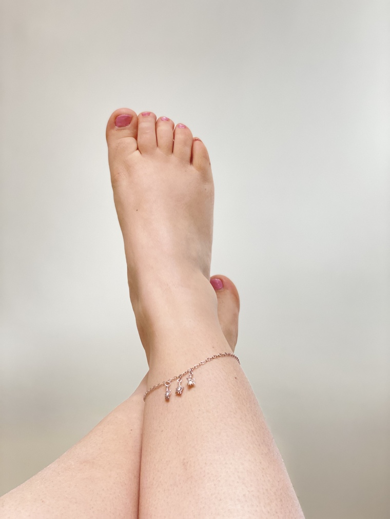 Melanie.feet cover image