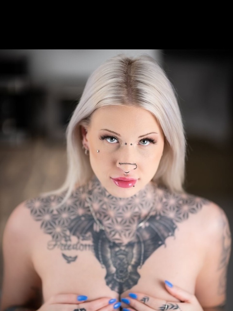 Princess69👑 cover image