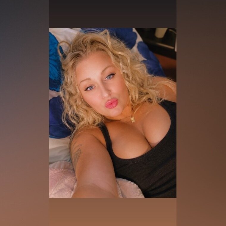 Melanie Mitchell banner image