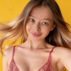 🍯MellieBee 🐝 avatar