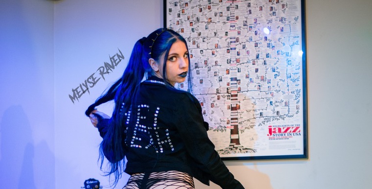 Melyse Raven banner image