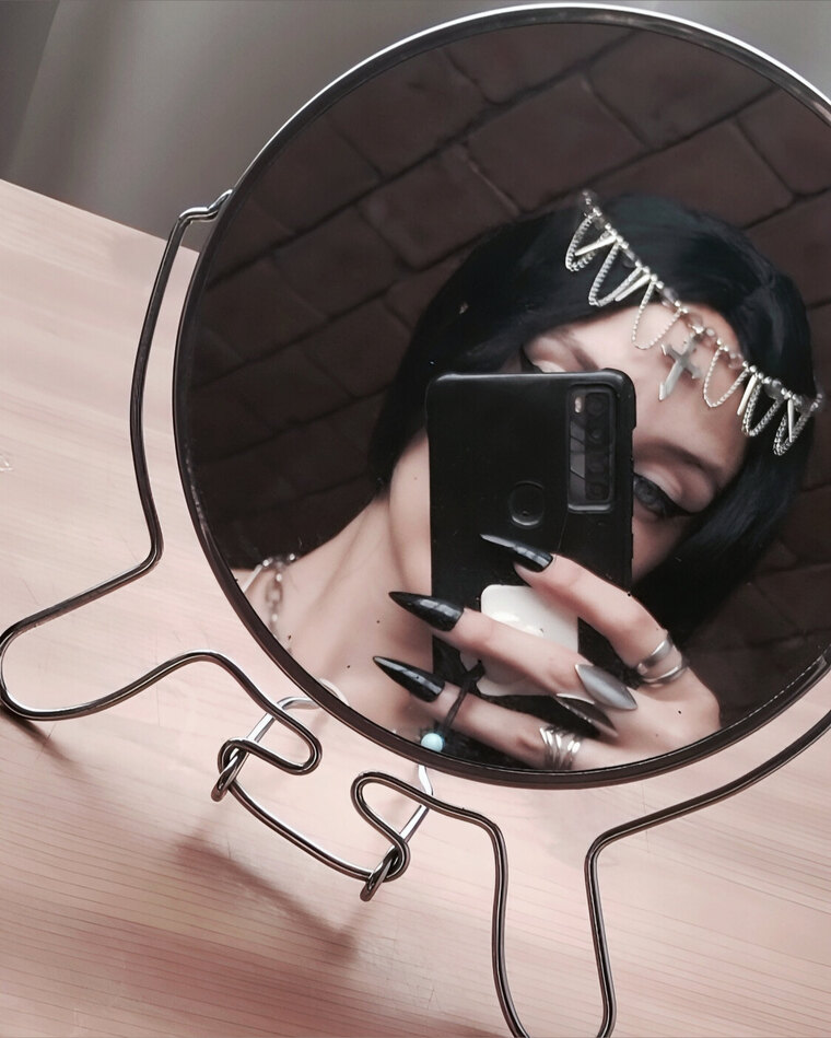 Merr ✨ cover image