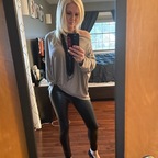 Hotwife Nikki 🦋 avatar