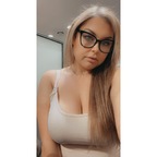 Mia avatar